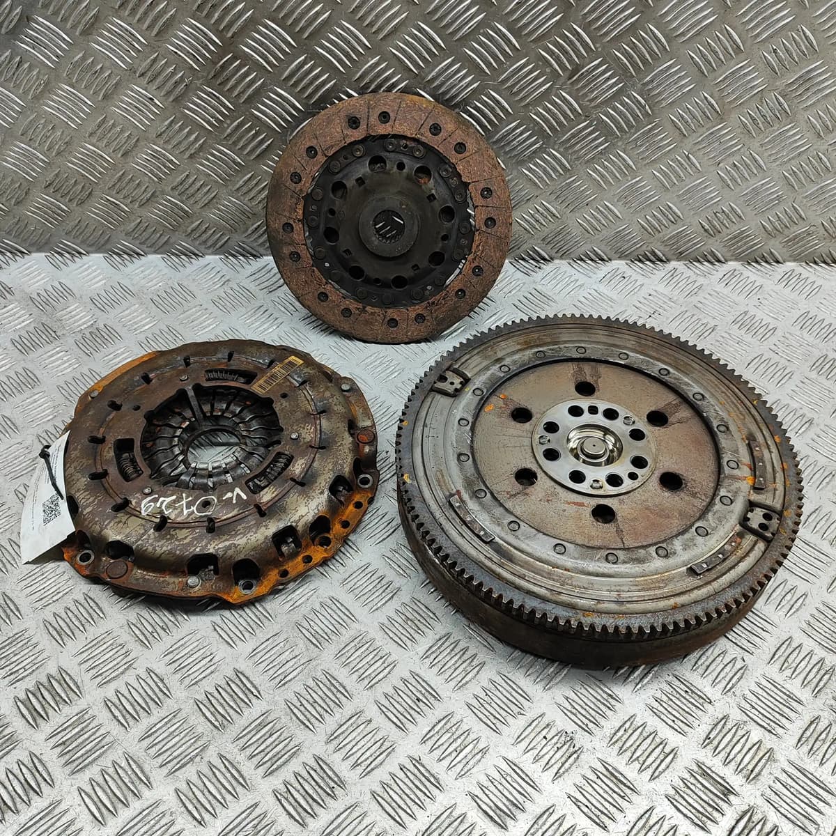 BMW 1 F20 Clutch Kit 761562701 2.0 Diesel 85kw 2012 28181418