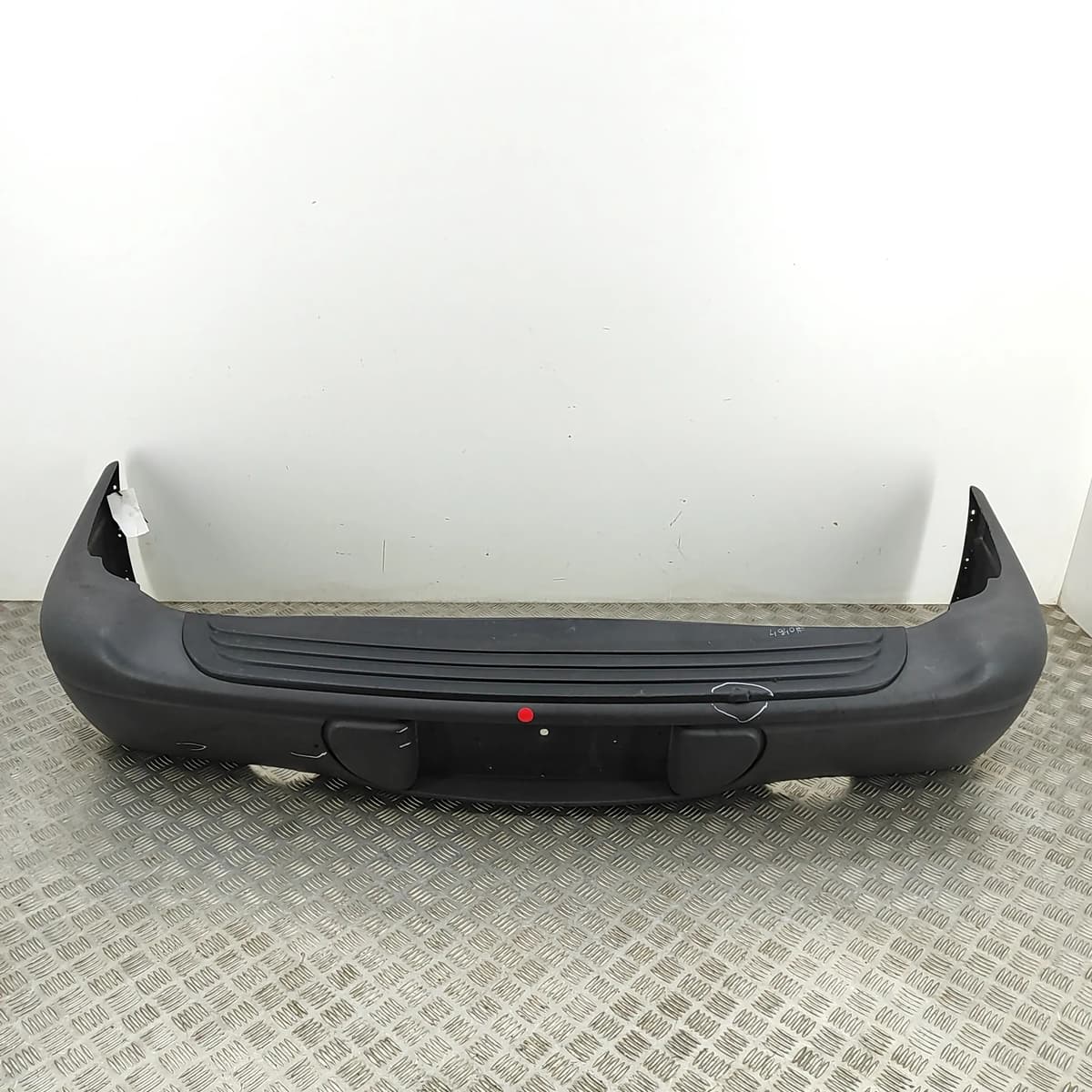 DODGE DURANGO DN Rear Bumper 5012011AA 5.9 Petrol 183kw 1999 28196086