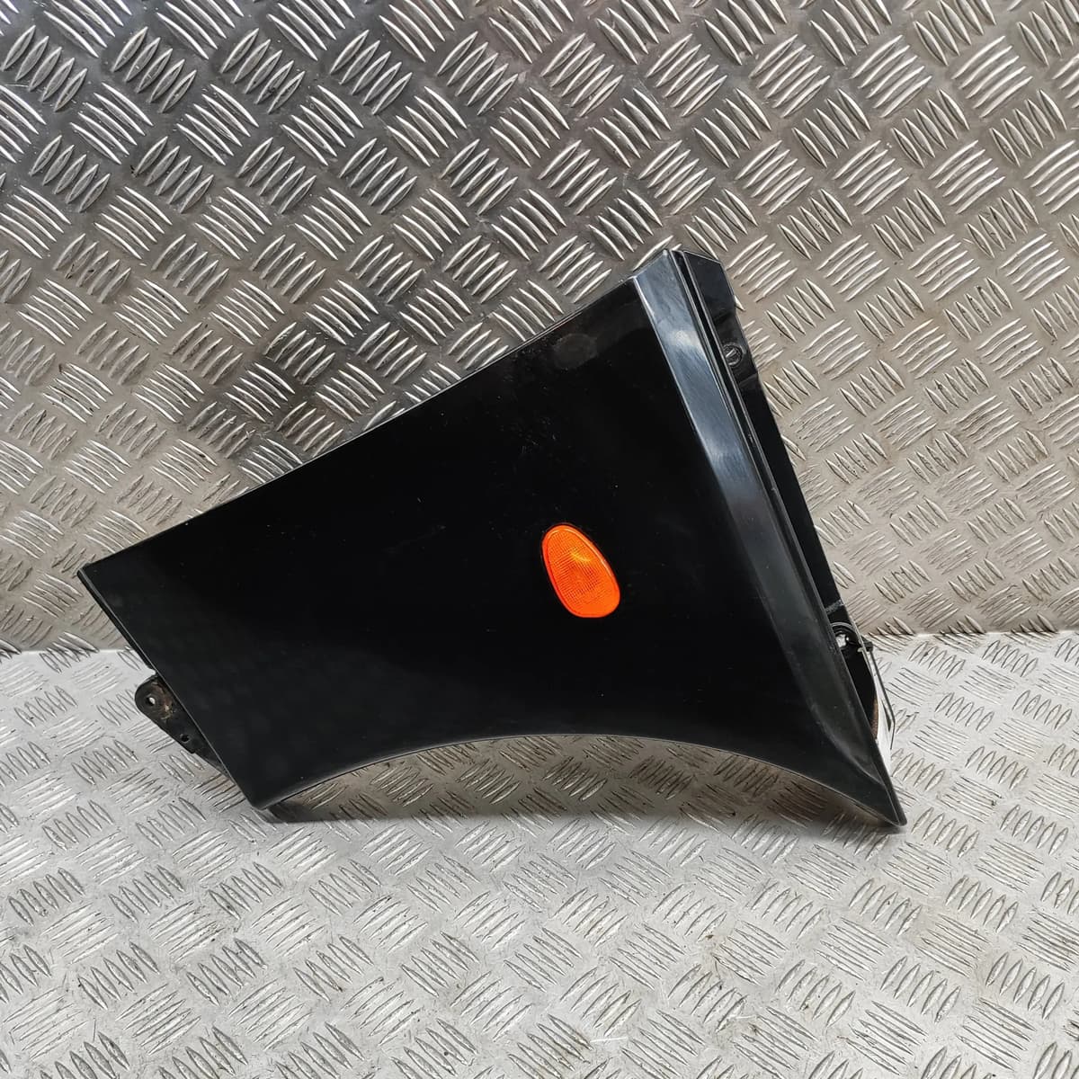 ALFA ROMEO SPIDER 916 Front Right Fender 60577670 2000 28239098