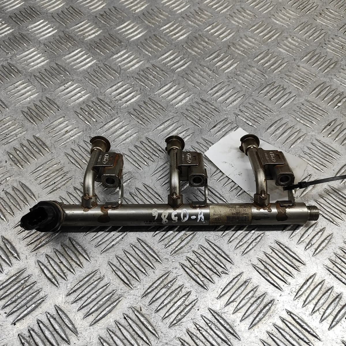 FORD FOCUS MK3 C346 Sedan Fuel Rail CM5G-9H487-HB 1.0 Petrol 74kw 2013 28257646