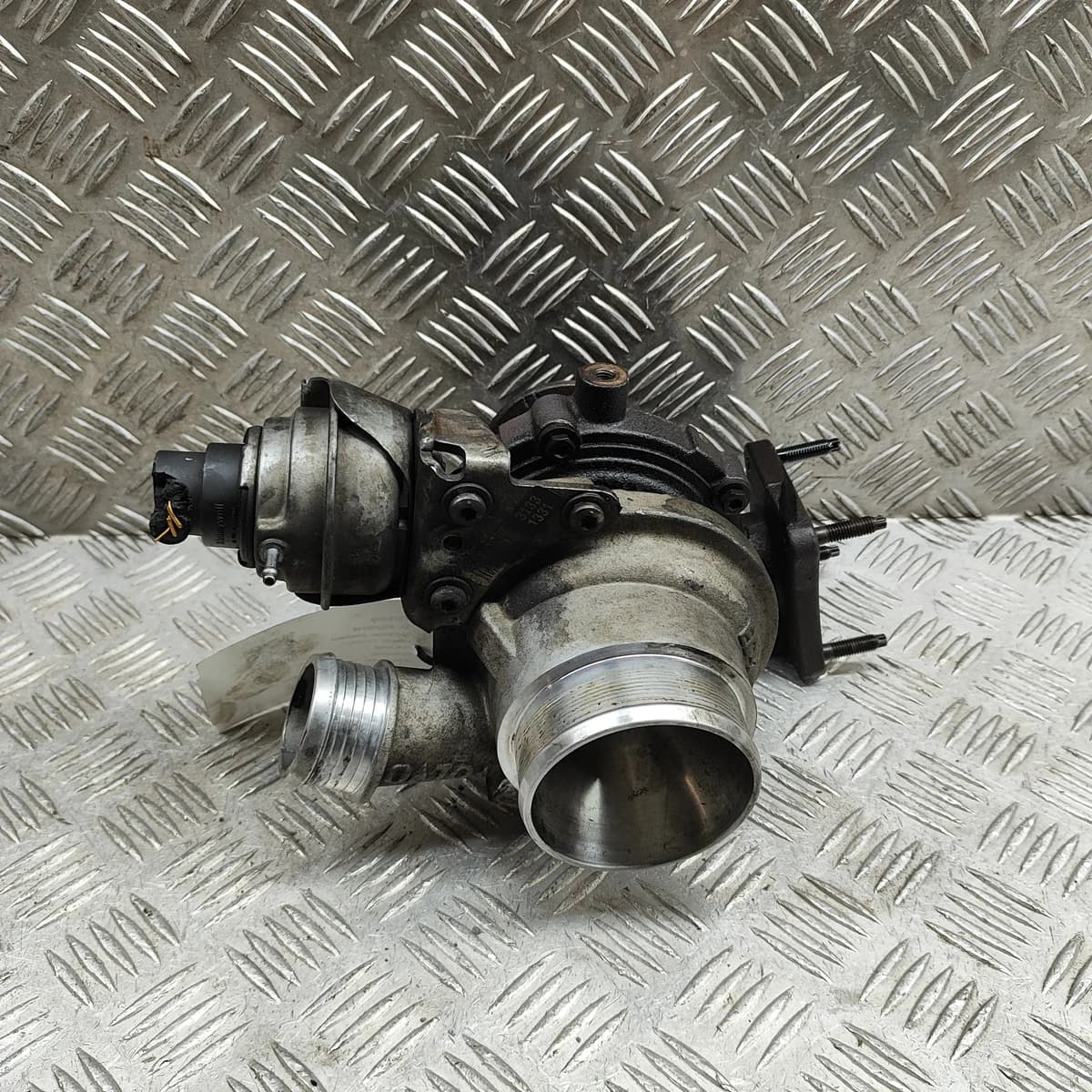 VOLVO V60 MK1 Turbocharger 31331331 2.0 Diesel 120kw 2013 28296148