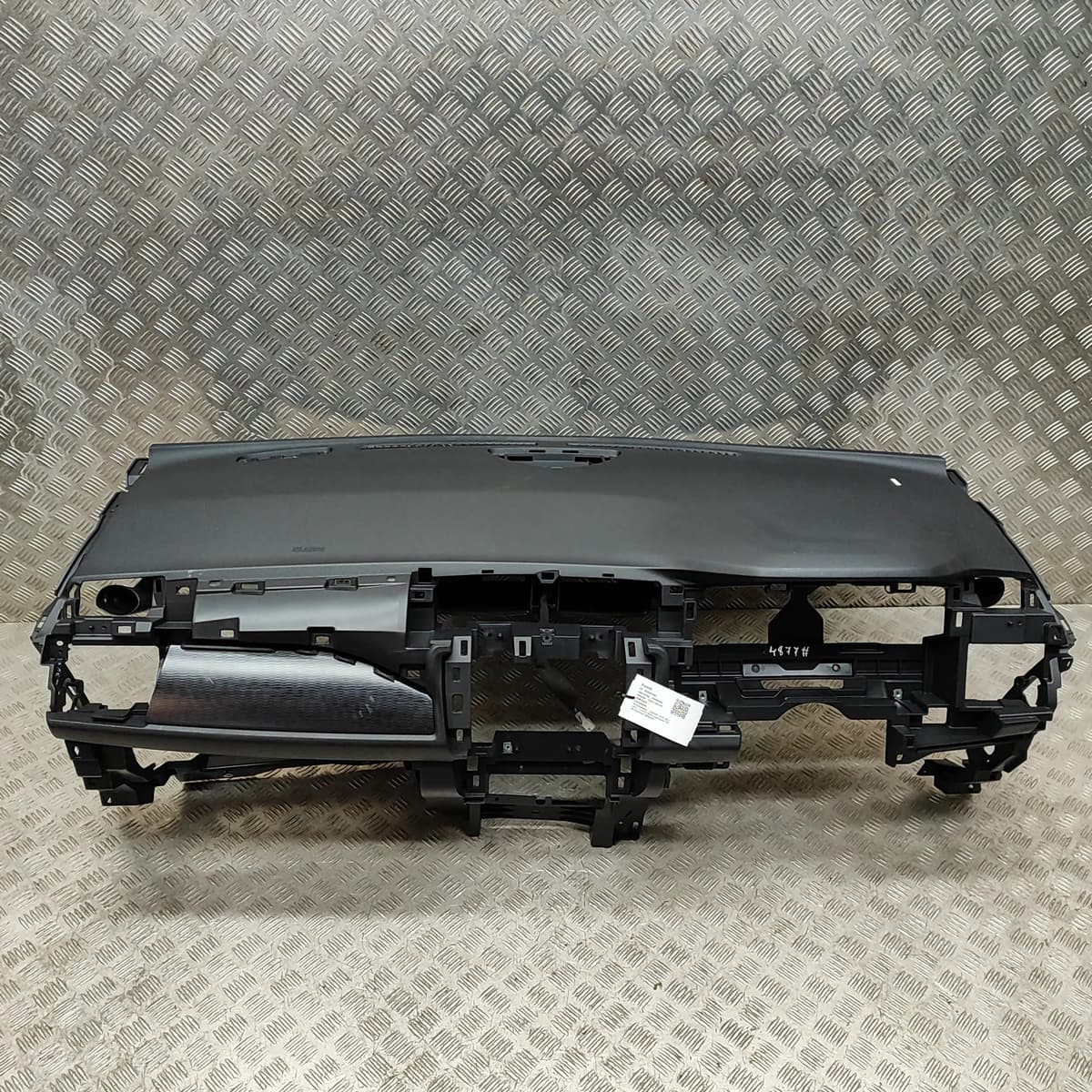 NISSAN LEAF ZE1 Dashboard Panel 68200-5SJ0B RHD 2019 28301607