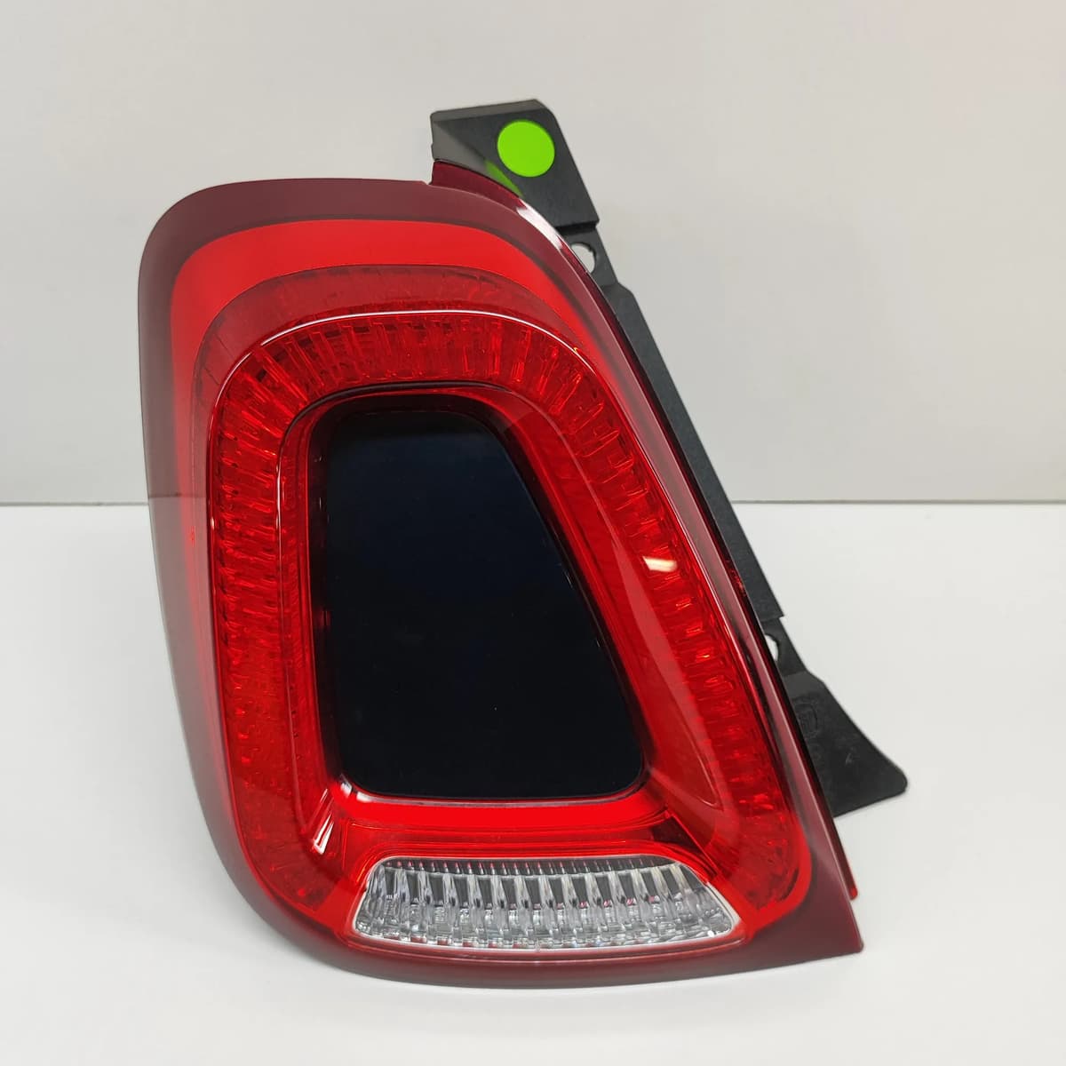 FIAT 500 312 Rear Left Tail Light 52007424 2024 RHD 28339694