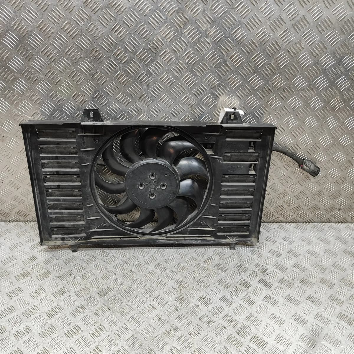 CITROEN C4 C41 Engine Cooling Fan Shroud 9826929880 100kw 2021 28396530