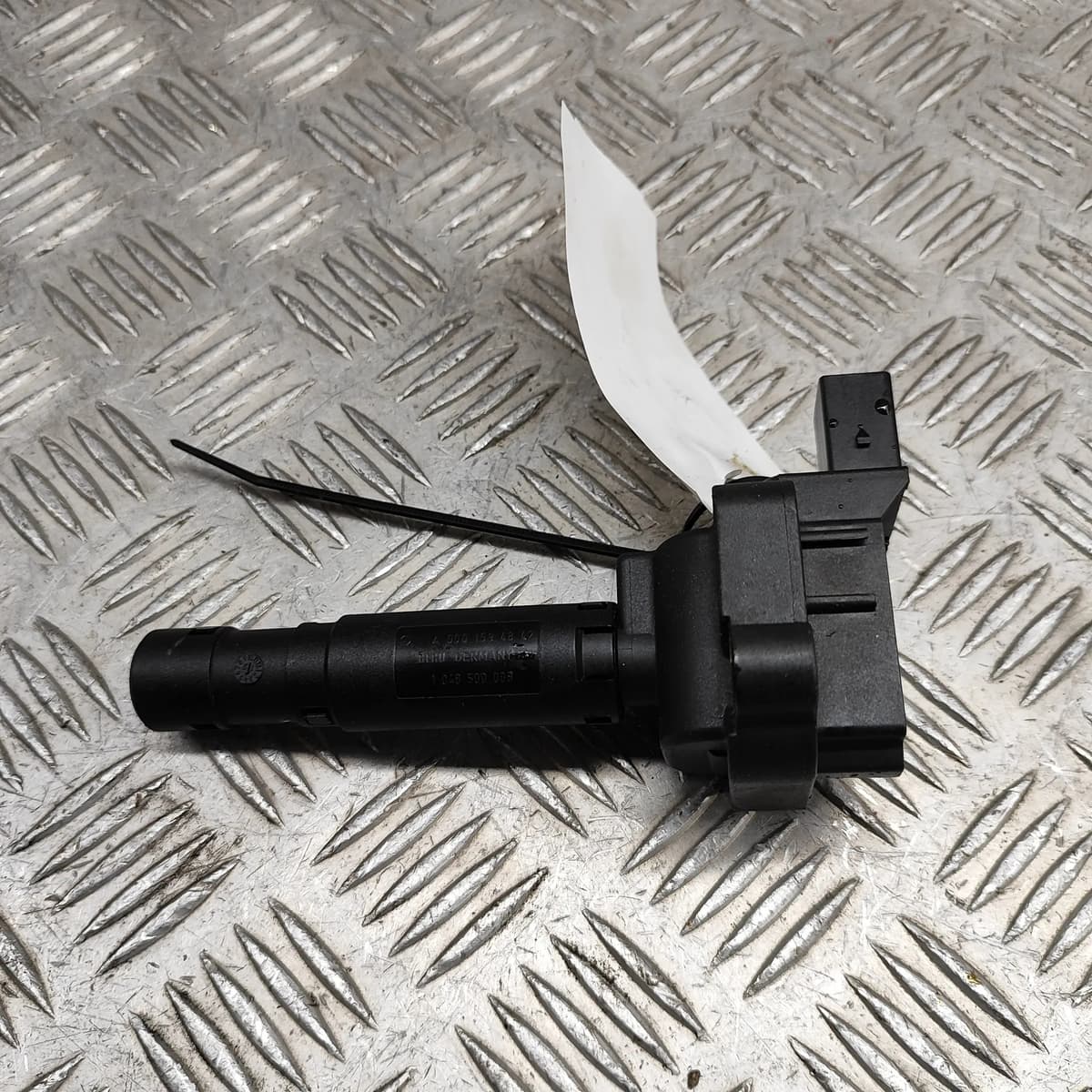 MERCEDES-BENZ C204 High Voltage Ignition Coil A0001501580 1.8P 115Kw 2013
