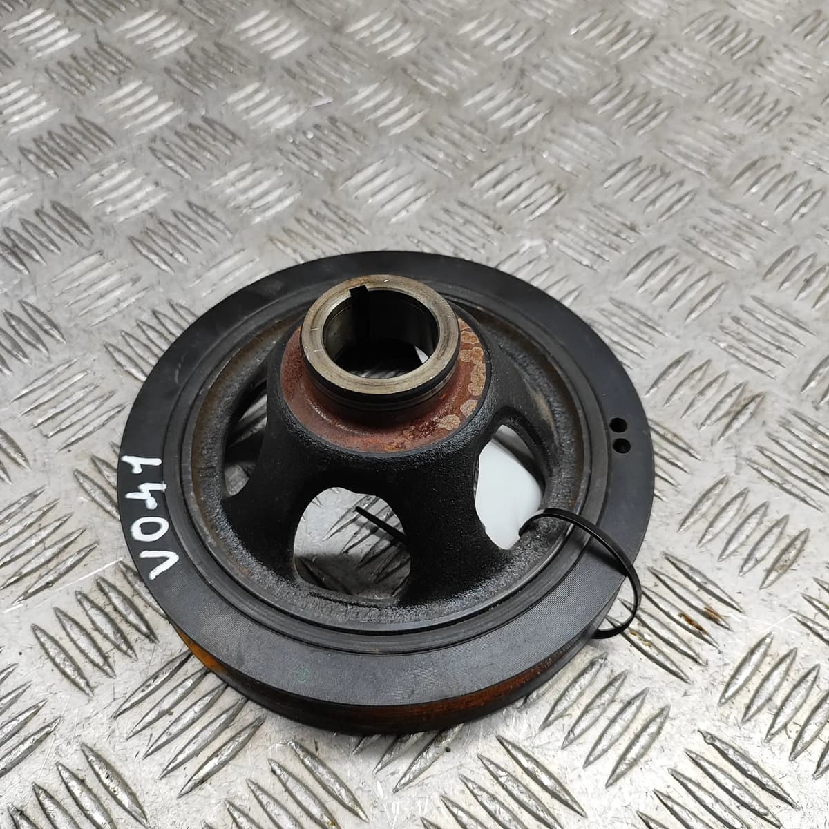 MERCEDES-BENZ C Coupe C204 Crankshaft Pulley A2710300003 1.8P 115Kw 2013