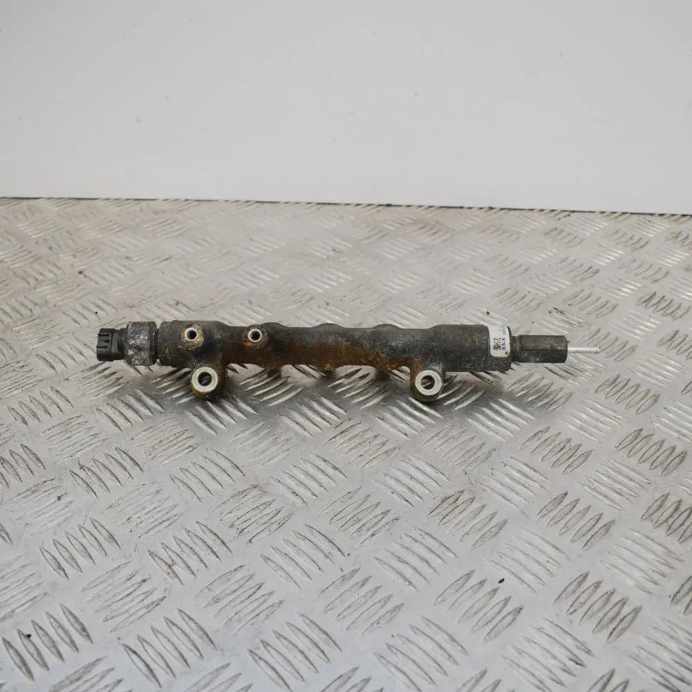 Mazda 6 GH Fuel Rail 	0470 05M01136 1151 05M10994  2010 2.2 MZR-CD 92KW