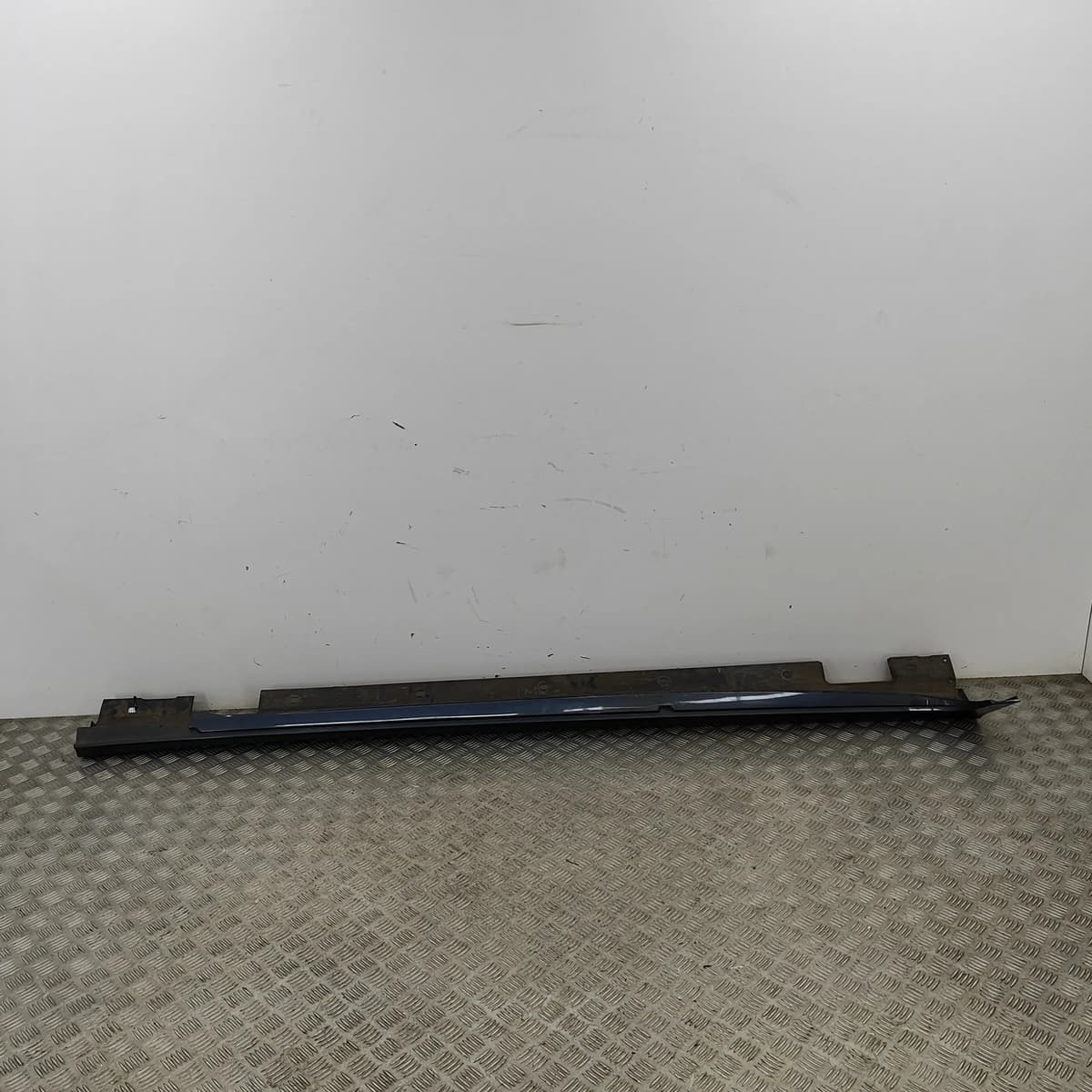 MERCEDES-BENZ CLS C218 Left Side Plastic Sideskirt Cover A2186900140 2012