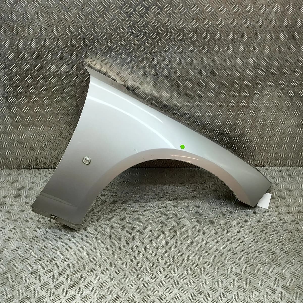 DODGE CHARGER LX Front Right Fender 5065288AC 2.7 Petrol 141kw 2006 28457063