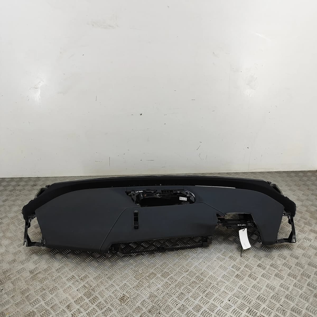 BMW iX I20 Dashboard 9631808 RHD 2022 28522785