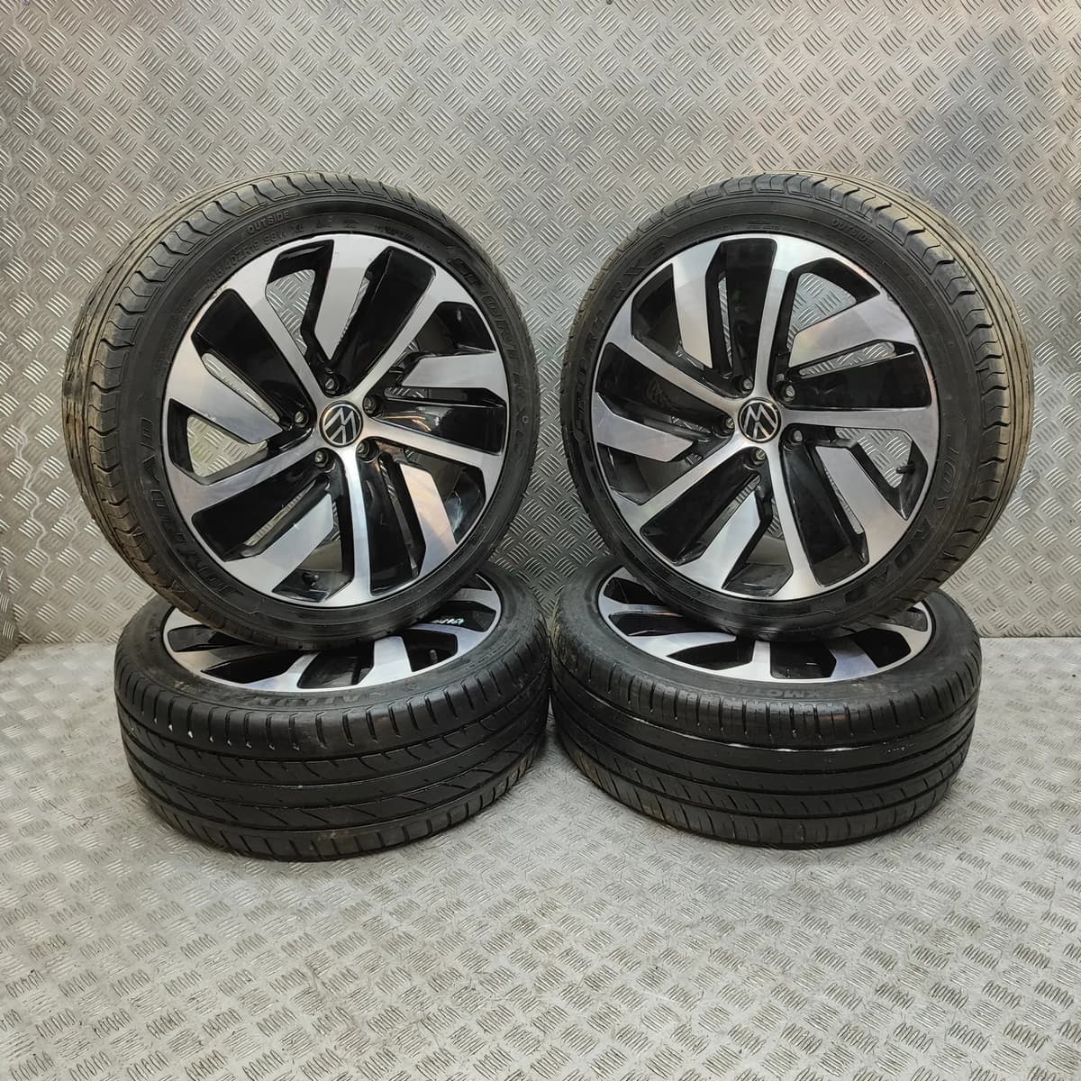 VOLKSWAGEN ARTEON 3H7 Alloy Wheel Set W/ Tire 3G8601025P 2021 28522842
