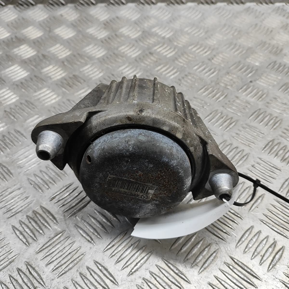 MERCEDES-BENZ E W212 Right Side Engine Mount A2122401917 2.1D 125kw 2010