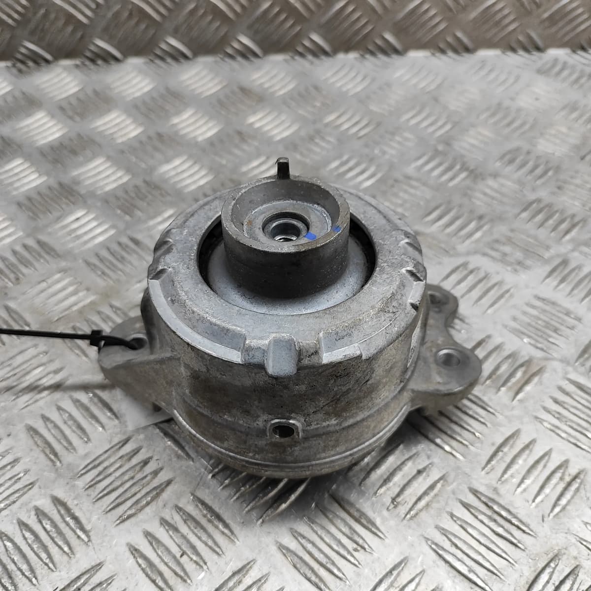 MERCEDES-BENZ EQC Left Side Engine Mount A2932400100 Electricity 300kW 2023
