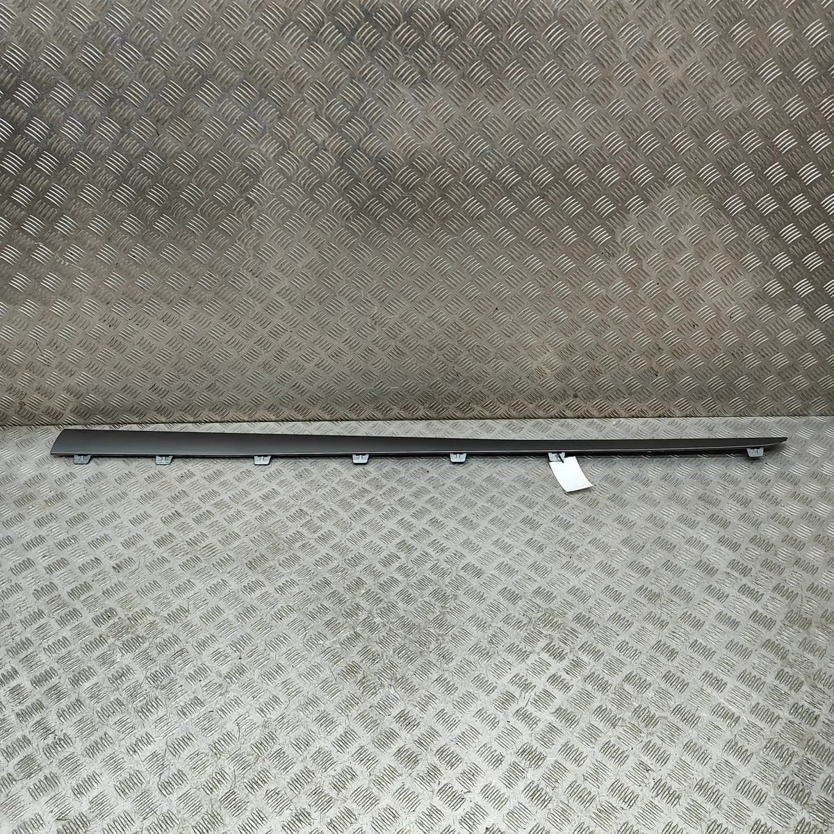 BMW i3 I01 Left Side Plastic Sideskirt Cover 7369839 Electricity 125kw 2020