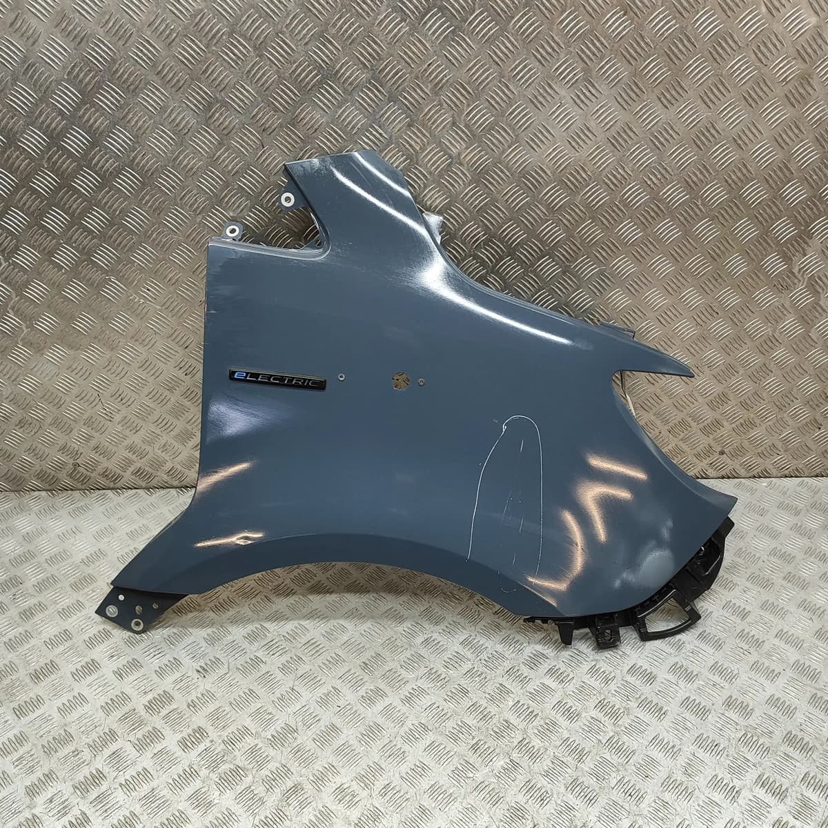 MERCEDES-BENZ SPRINTER 3,5-t Van 907 Front Right Fender A9108810100 2021