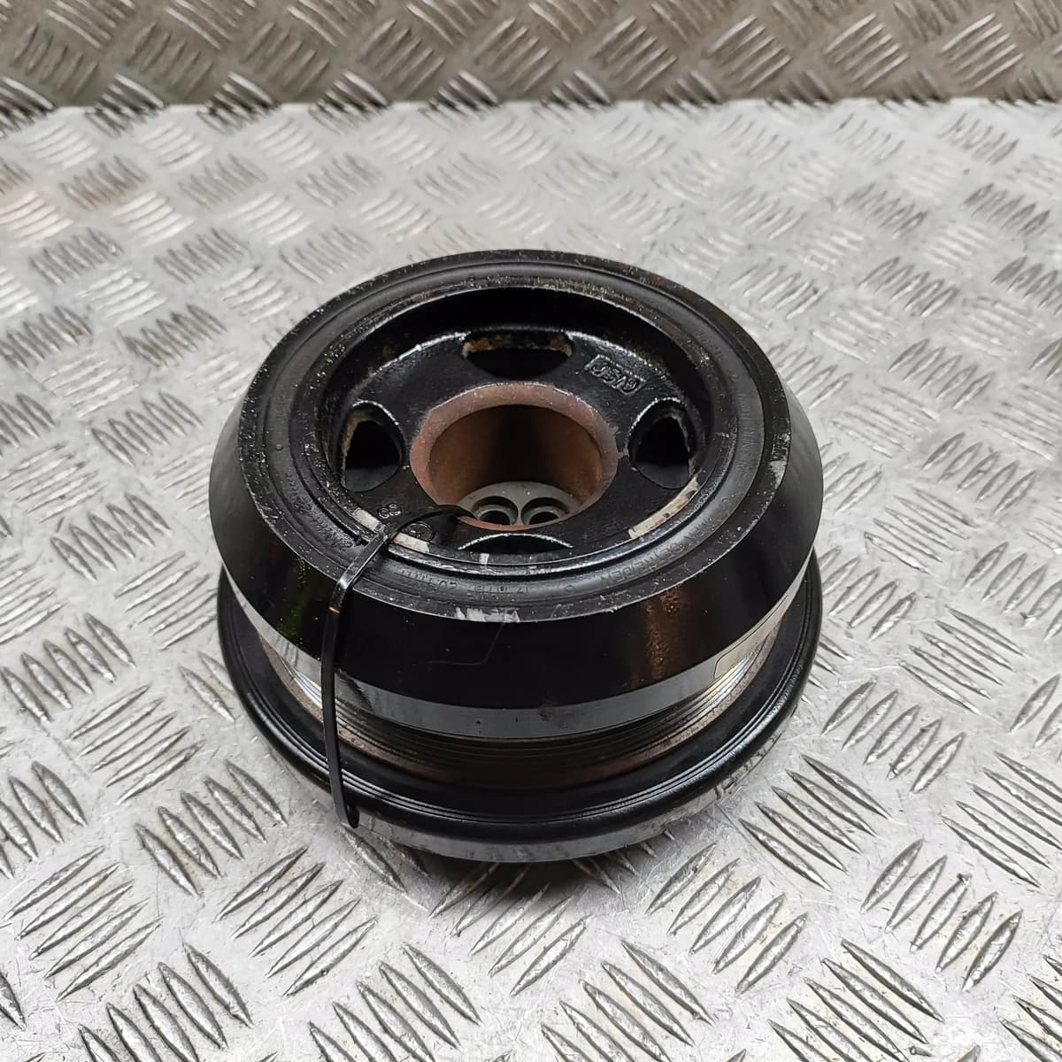 BMW 5 F10 Crankshaft Pulley 9703902 3.0 Diesel 280kw 2014 28823703