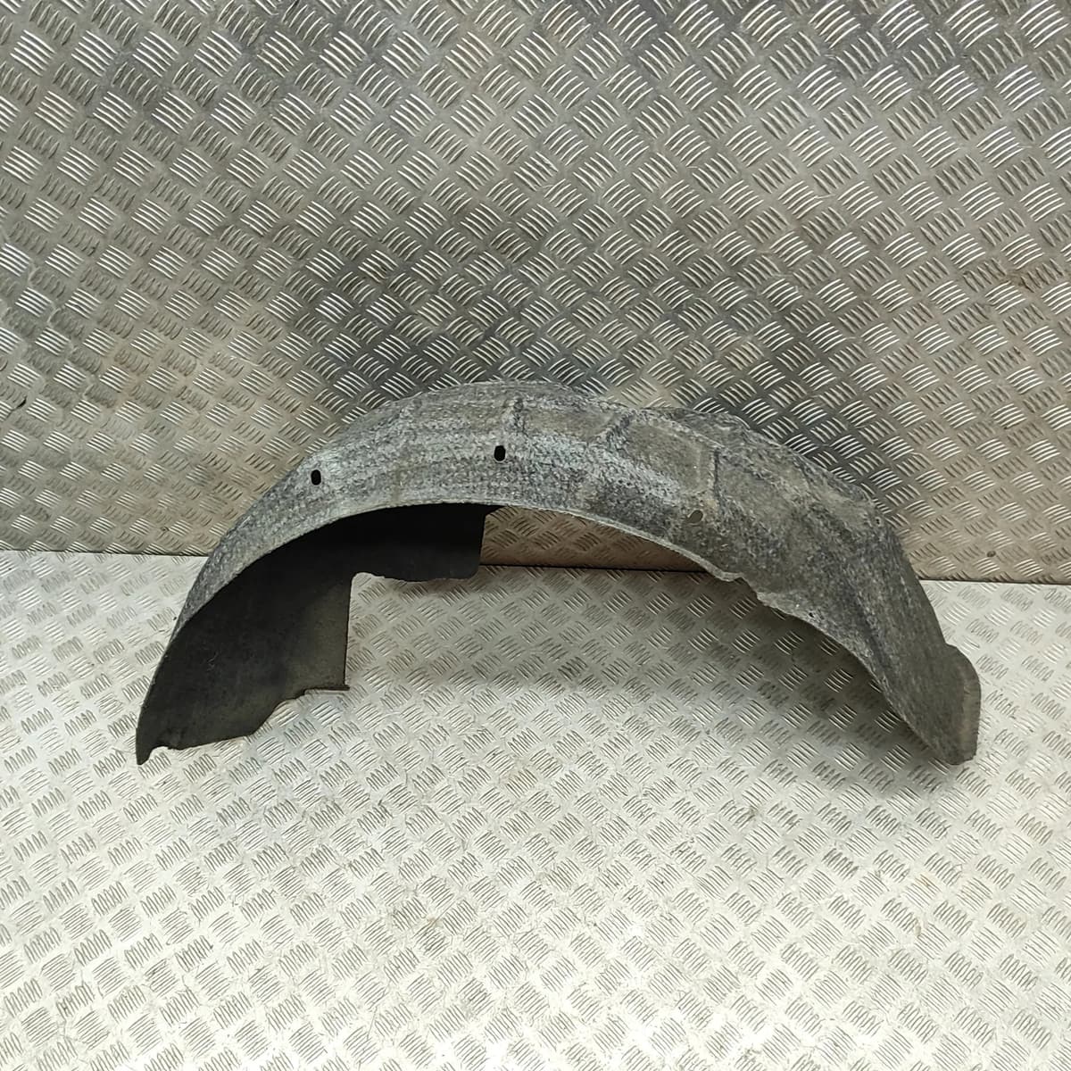 AUDI A3 Sportback 8V S3 Rear Left Arch Liner 8V0810171C 2.0 Petrol 28825845