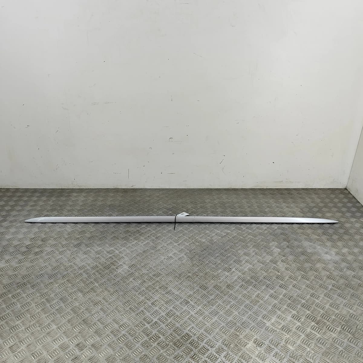 AUDI A5 Cabrio 8F7 Right Side Plastic Sideskirt Cover 8T0854932A 28989766