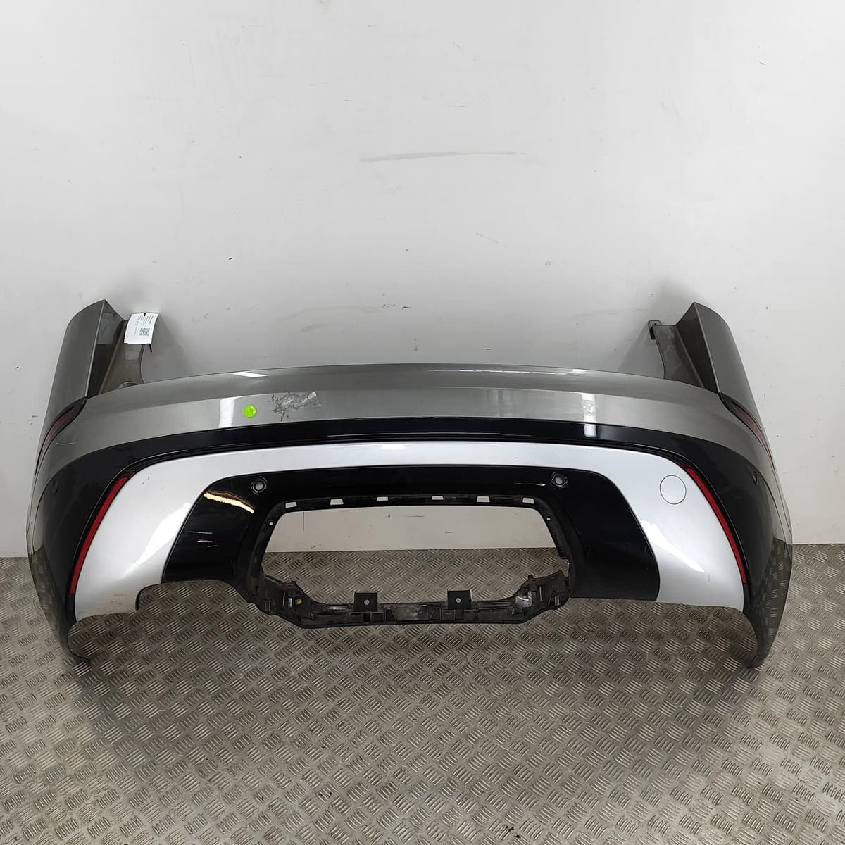 LAND ROVER RANGE ROVER VELAR L560 Rear Bumper J8A2-17A958-CB 2018 29042831