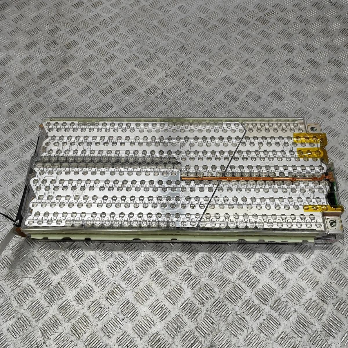 TESLA MODEL S Battery 1020955-90-A 310kw 2016 29049592