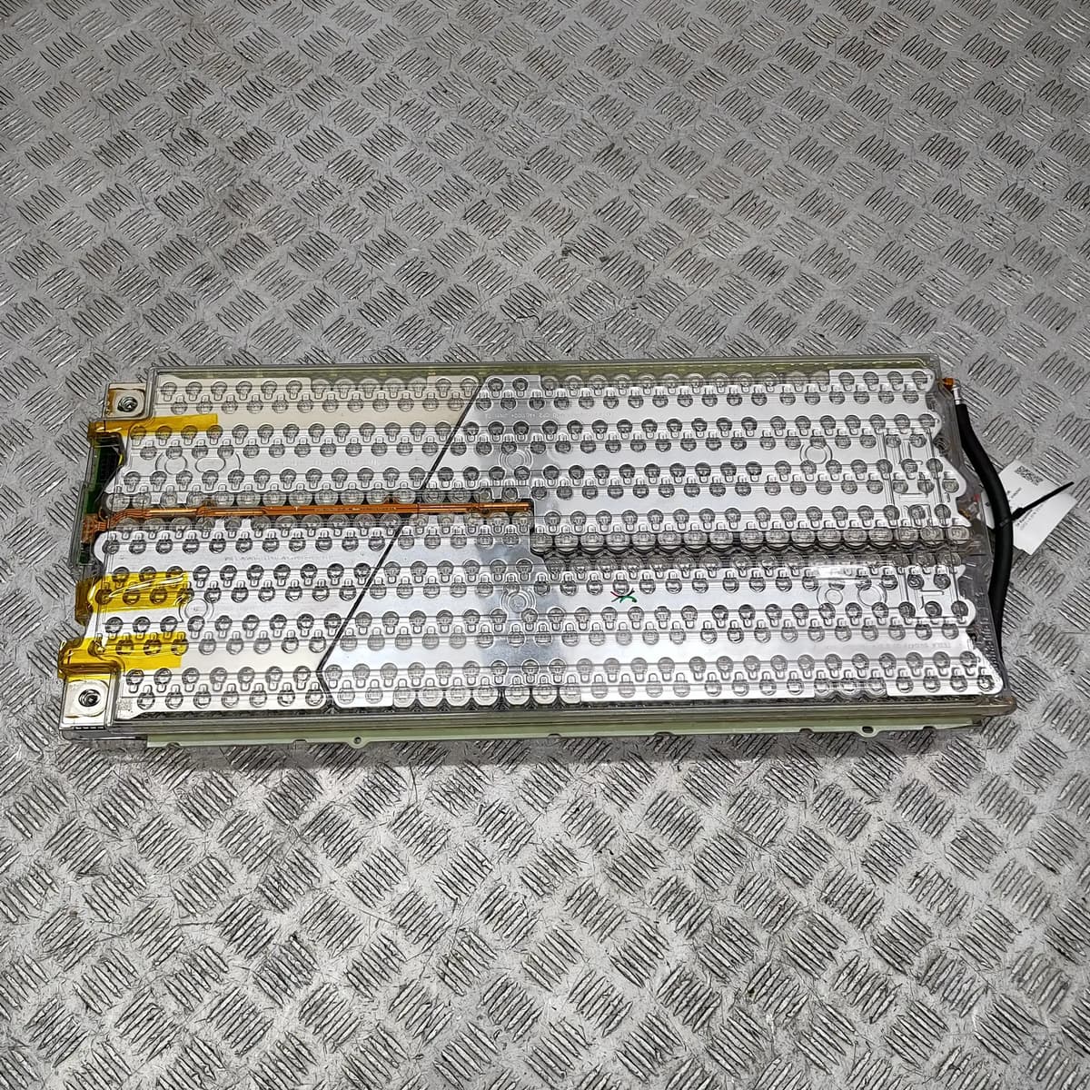 TESLA MODEL S Battery 1087209-00-A 310kw 2016 29049596