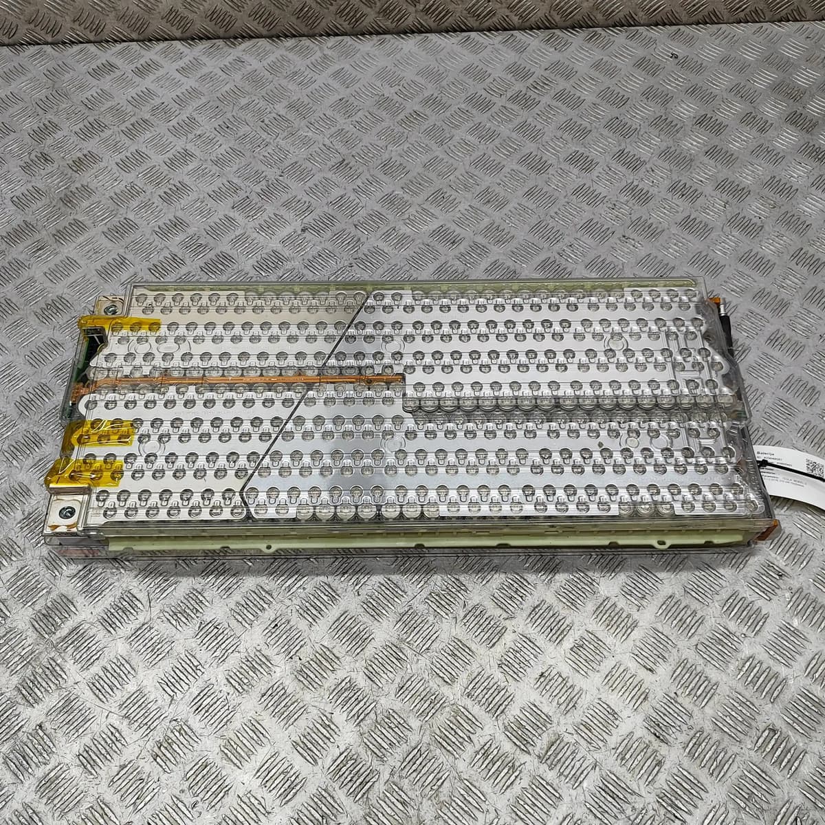 TESLA MODEL S Battery 1020955-90-A 310kw 2016 29049597