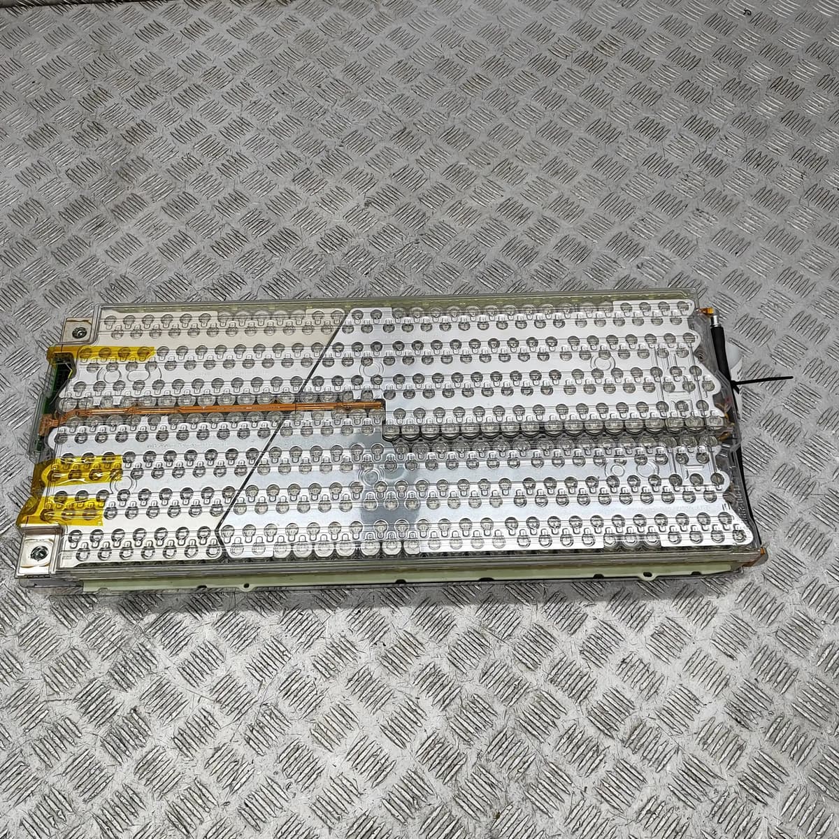 TESLA MODEL S Battery 1020955-90-A 310kw 2016 29049598