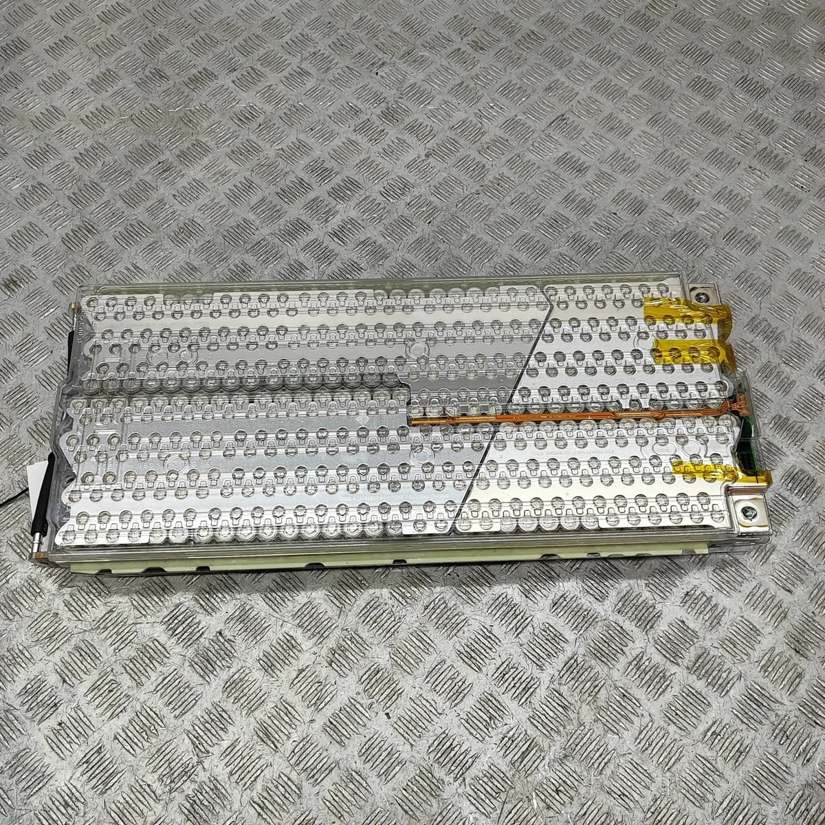 TESLA MODEL S Battery 1071954-00-B 310kw 2016 29049756