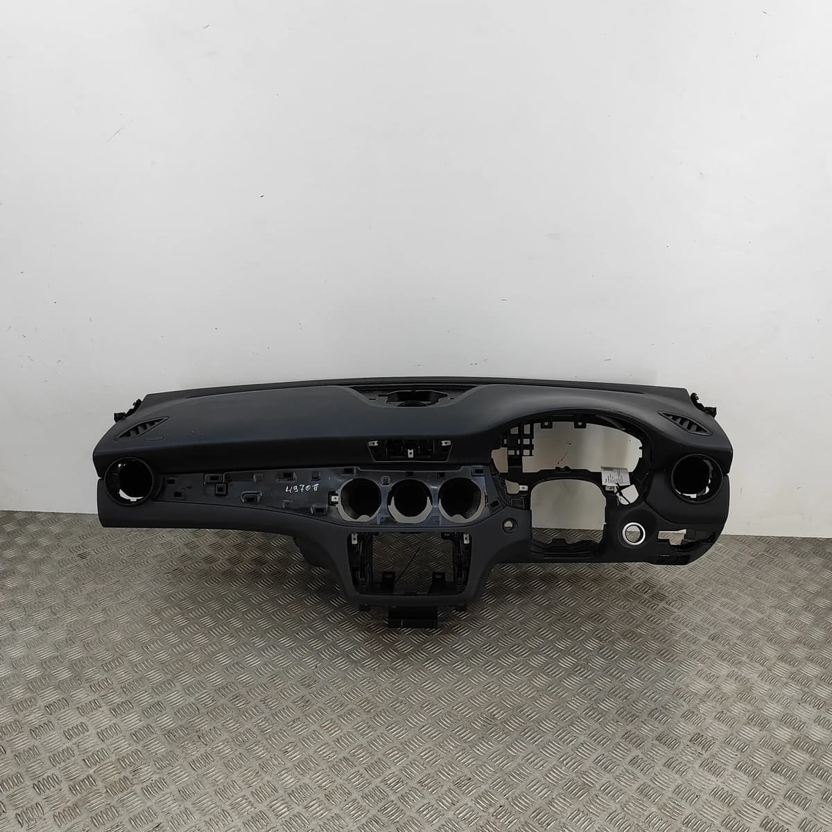MERCEDES-BENZ CLA Coupe C117 Dashboard A1176800187 1.6 90kw 2019 29086792 RHD