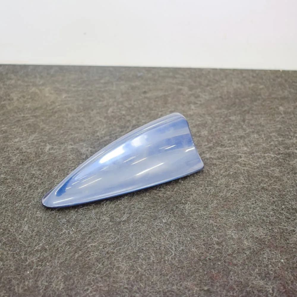 BMW 5 Series E60 Antenna Roof Shark Cover Trim  9137473 2007