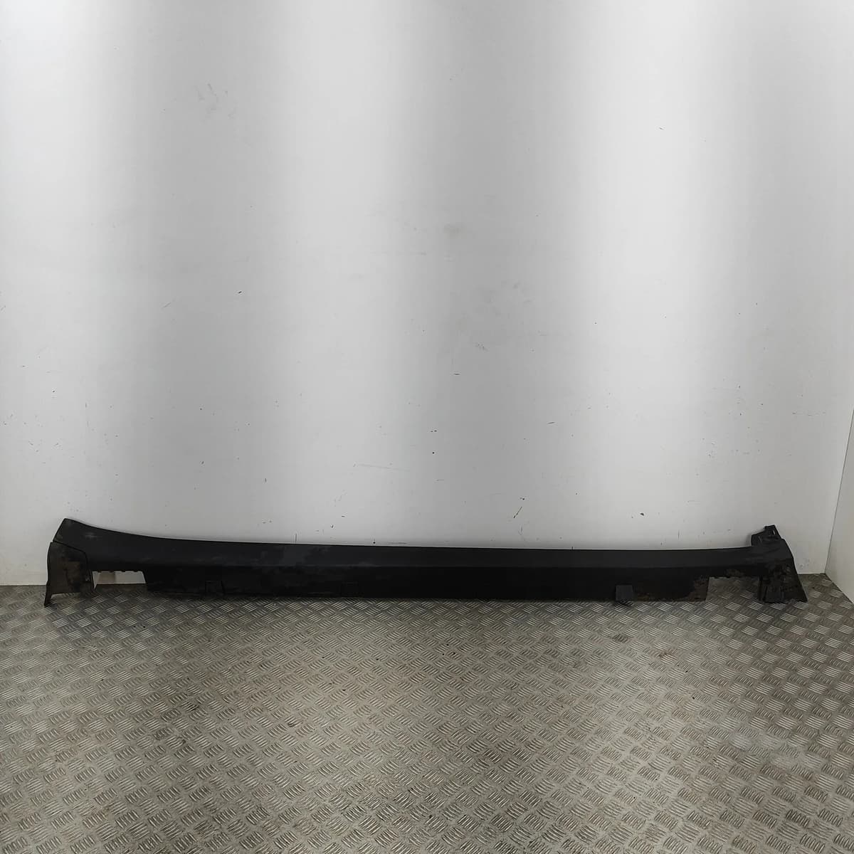 TESLA MODEL X Right Side Plastic Sideskirt Cover 1034219-00-B 29177877