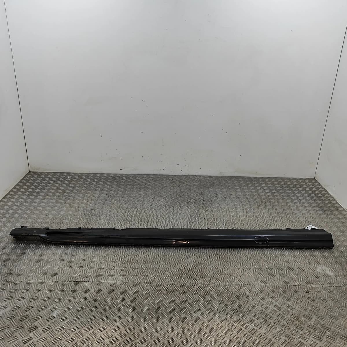 BMW X6G06 Right Side Plastic Sideskirt Cover 8091650 2020 29178934