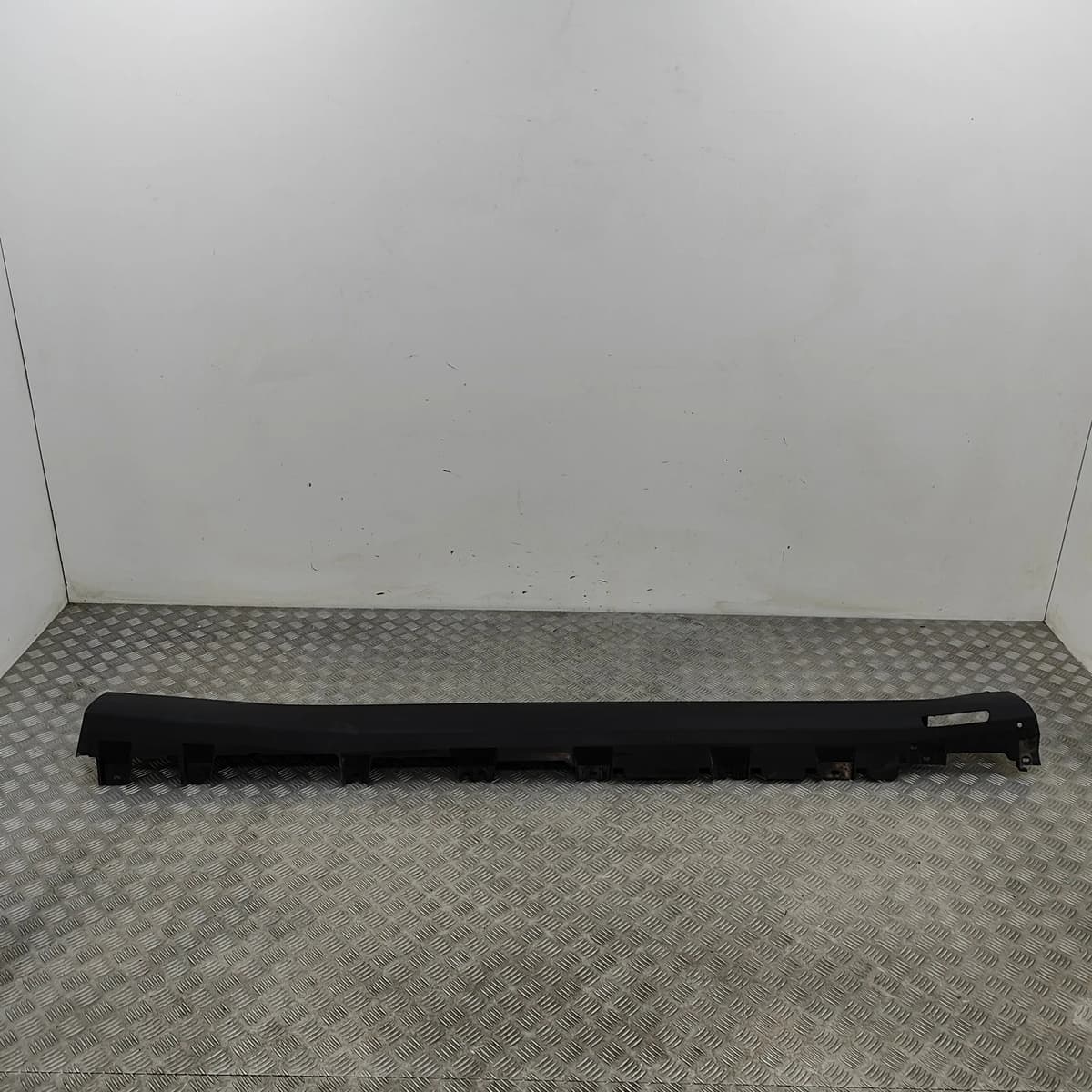 BMW X5 G05 Right Side Plastic Sideskirt Cover 7420660 2018 29179037