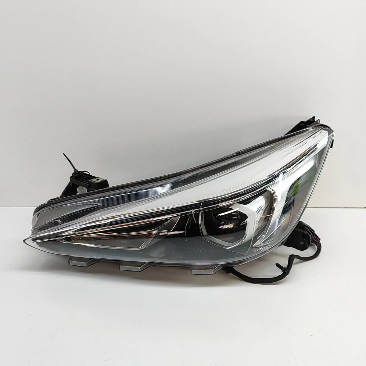 MG 3 Front Left Headlight RHD 11202886 1.5 Hybrid 142kw 29367669