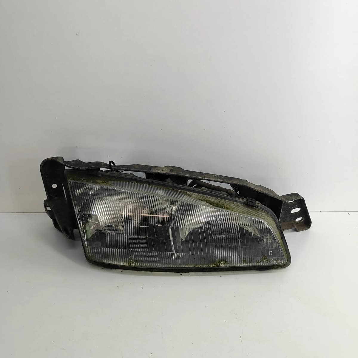 PONTIAC GRAND AM Sedan Front Right Headlight 16514130 LHD 1991 29440056