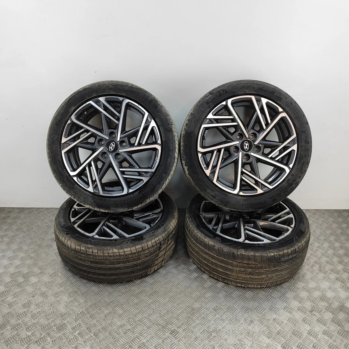 HYUNDAI KONA Alloy Wheel Set 52910-J9850 1.0 Petrol / electricity 88kw 29454711
