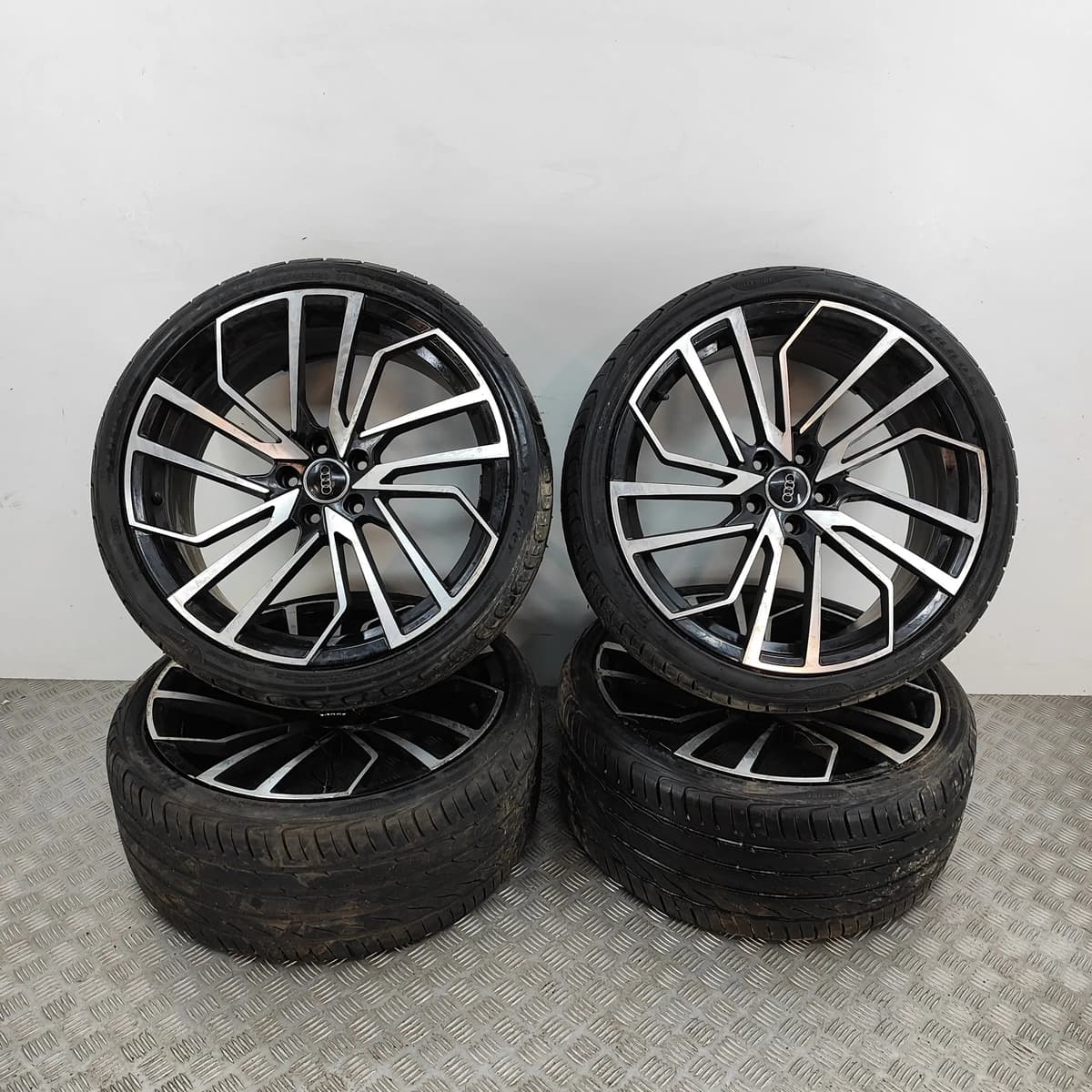 AUDI A5 Sportback F5A Alloy Wheel Set 8W0601025FE 2.0 29482720