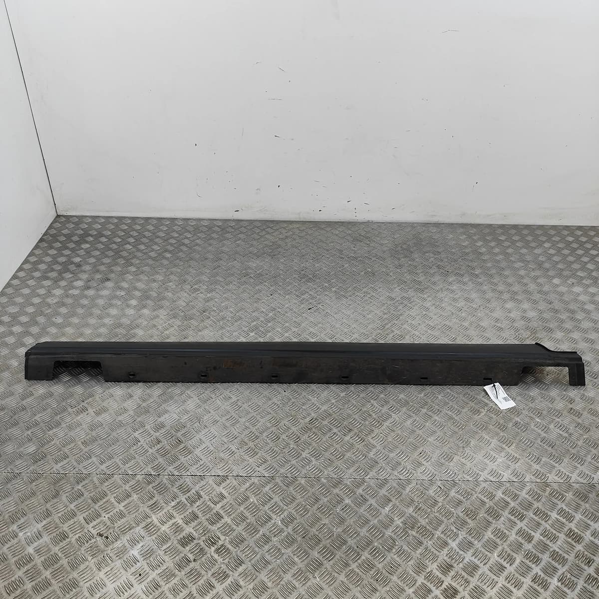 LAND ROVER RANGE ROVER SPORT L494 Right Side Plastic Sideskirt Cover LR038830