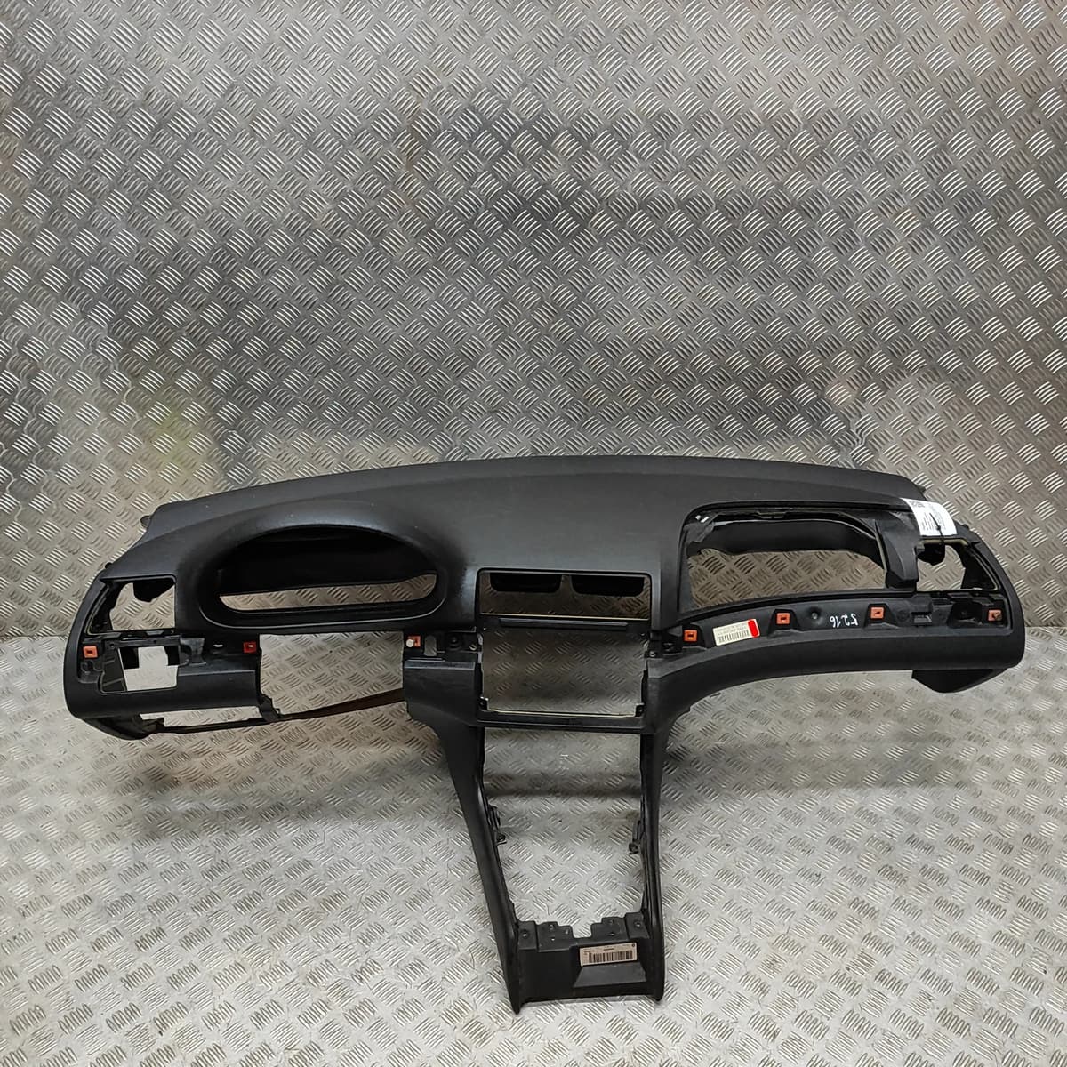 BMW 3 Compact E46 Dashboard 8213799 LHD 2001 29493351