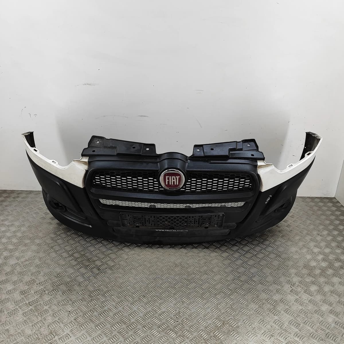 FIAT DOBLO MPV 263 Front Bumper 735455570 1.3 Diesel 66kw 2013 29500478
