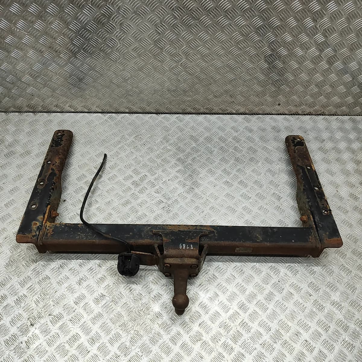 TOYOTA LAND CRUISER J90 Towbar Kit PZ401-J0551-00 3.0 Diesel 92kW 1997 29626325