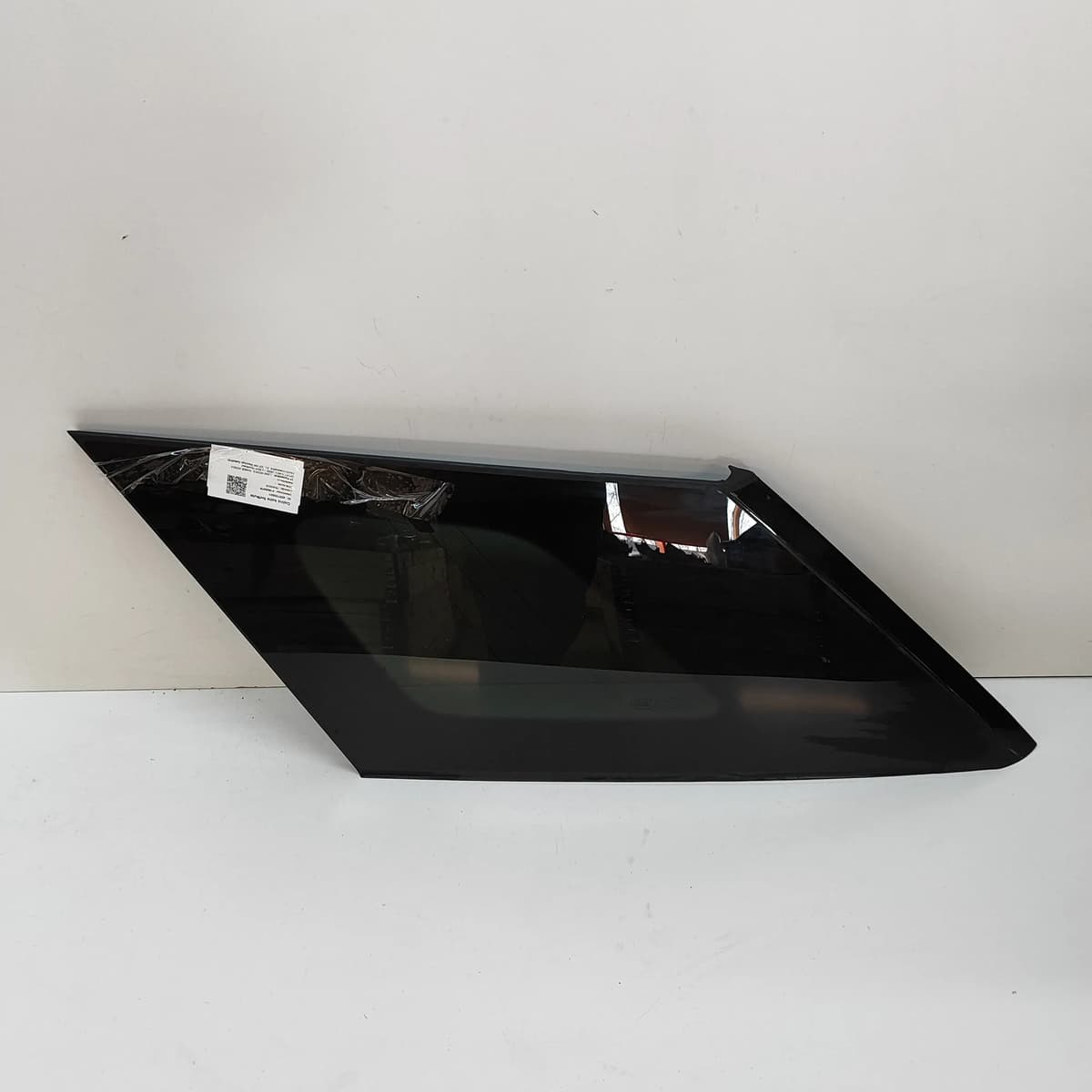 LAND ROVER RANGE ROVER SPORT L461 Rear Left Quarter Window N9X2-29601-DC2024