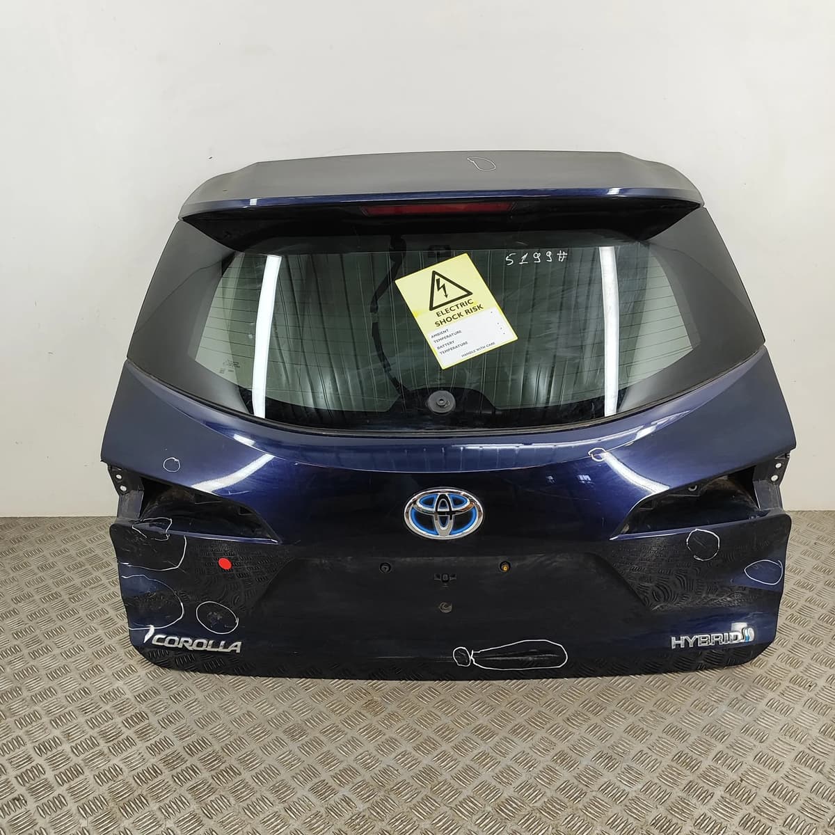 TOYOTA COROLLA Estate E210 Tailgate Bootlid 67149-02140 2.0 Hybrid 29772823