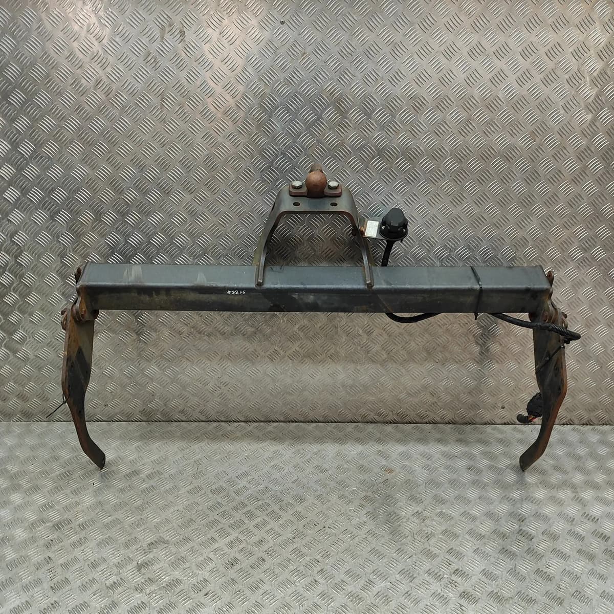 FORD RANGER T6 MK3 Towbar Kit 1785391 2.2 Diesel 110kW 2013 29828436