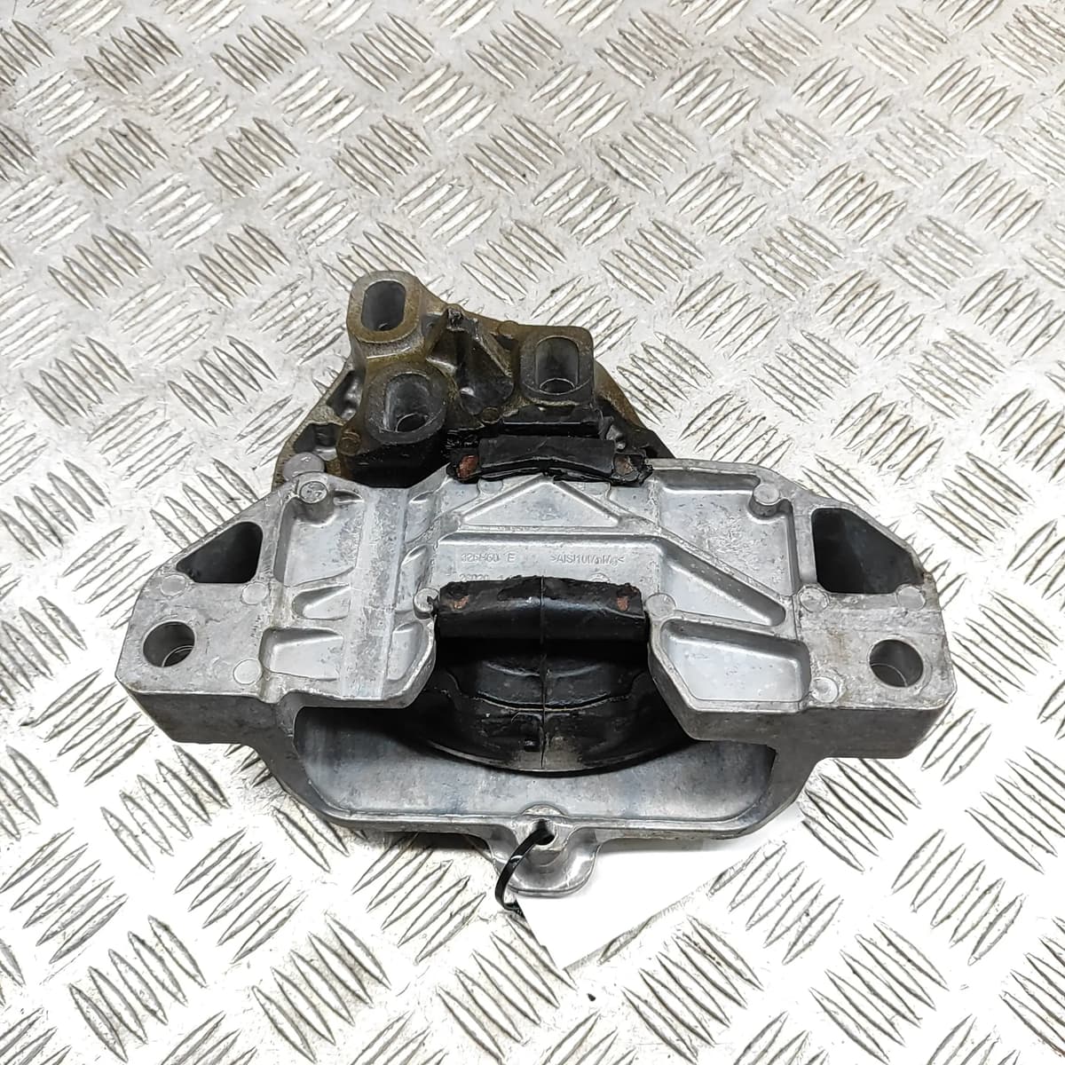 MERCEDES-BENZ EQA H243 Left Side Engine Mount A2432402500 Electricity 29831853