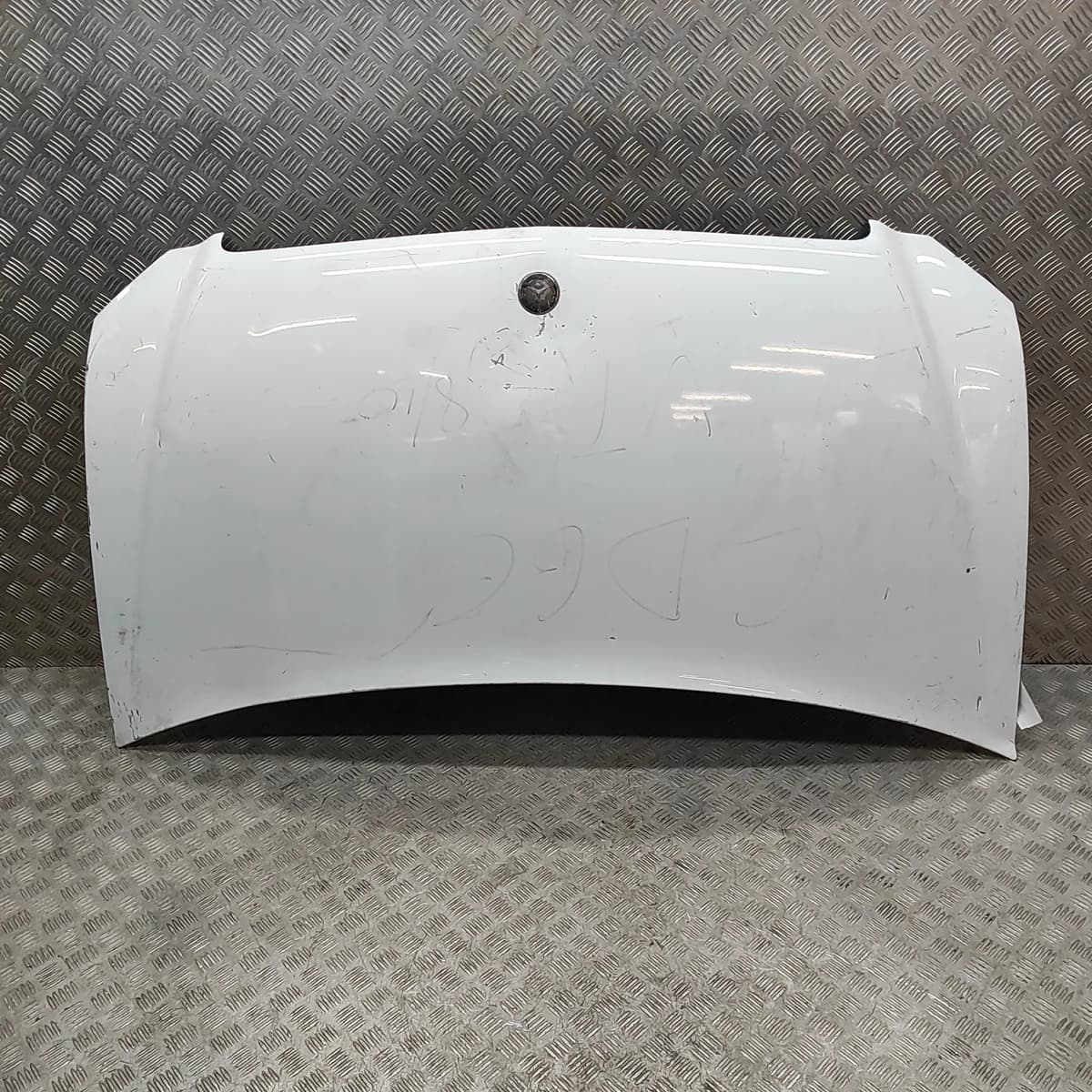 MERCEDES-BENZ VIANO W639 Bonnet Hood A6397500202 2003 29833306