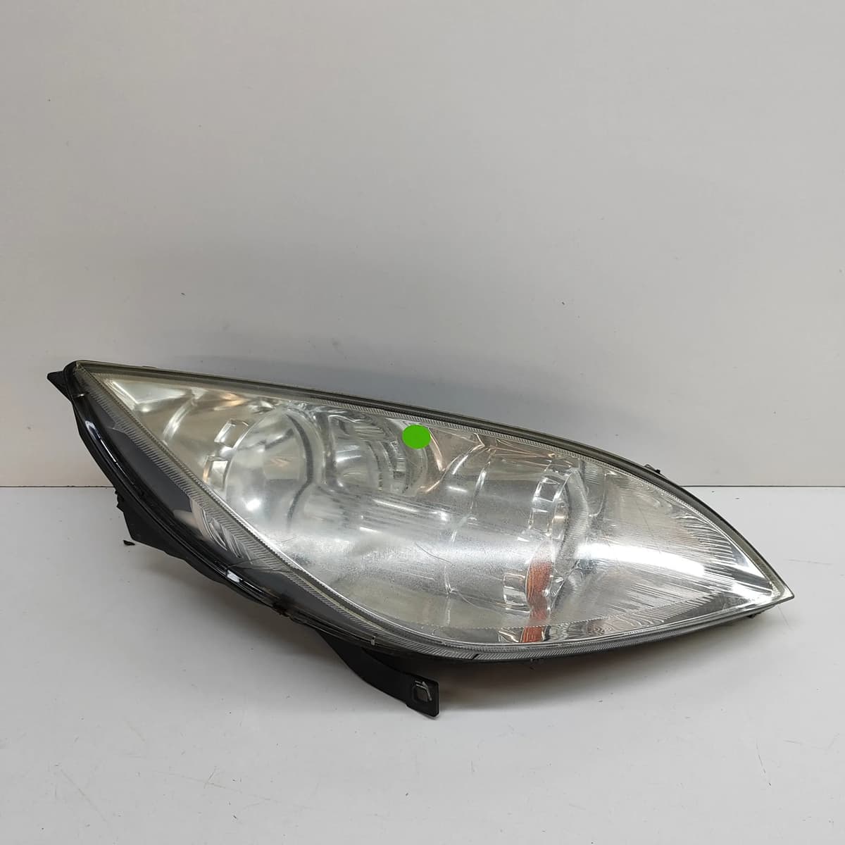 MITSUBISHI COLT Mk6 Front Right Headlight RHD MR957356 1.5 Diesel 29903705