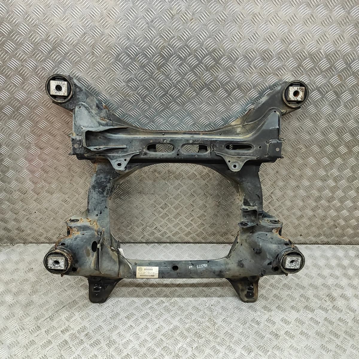 Volkswagen TOUAREG 7P Front Subframe 7P0400025 3.0 Diesel 193kW 2015 29920562