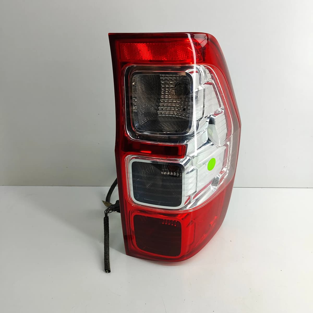 FORD RANGER TKE Rear Left Tail Light B39-13405 2.2 Diesel 118kw 2018 2992948 RHD