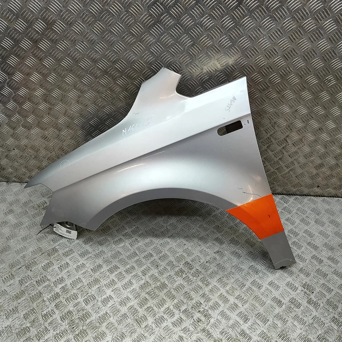 VW CADDY MK4 Furgon SAA, SAH Front Left Fender 2K5821021B 2.0 Diesel 29956367